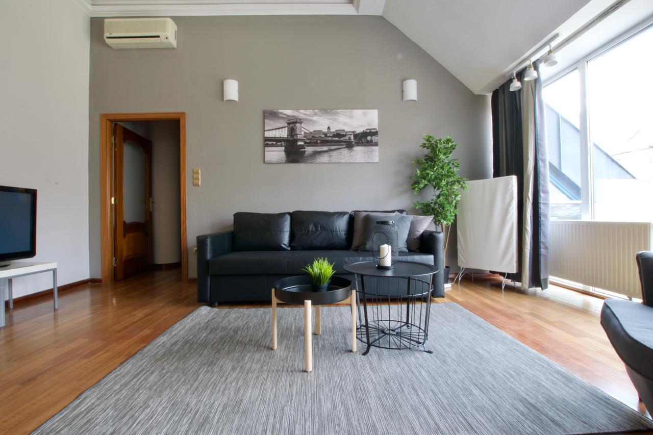 Standerd By Hi5 - Lovag Family Apartment *
