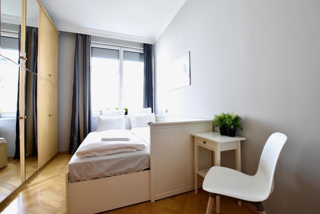 Standerd By Hi5 - Lovag Family Appartement *