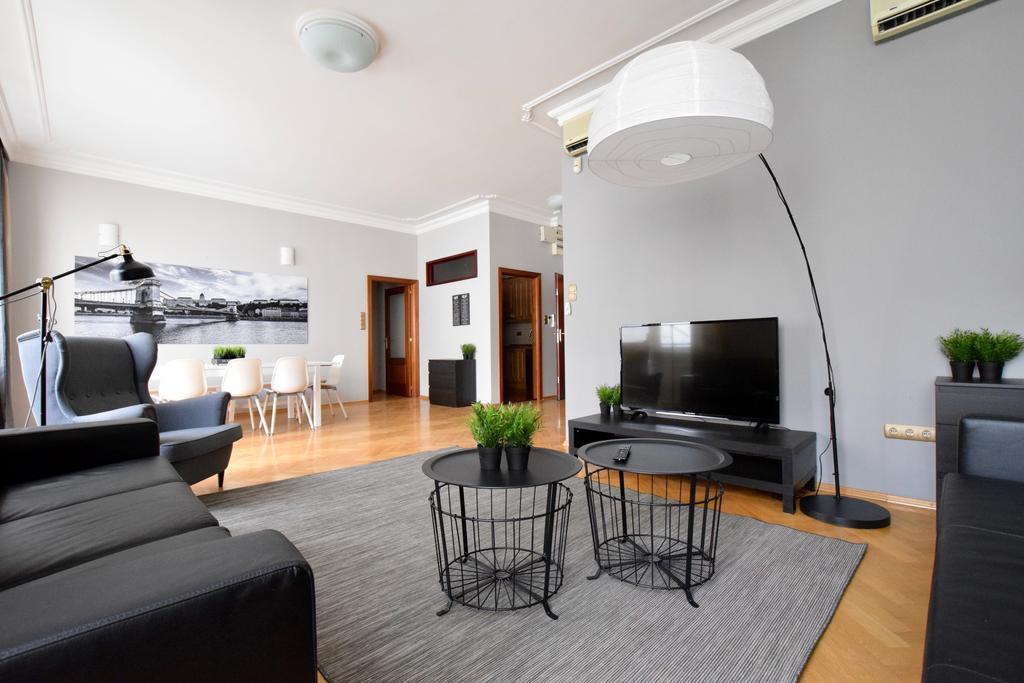 Standerd By Hi5 - Lovag Family Appartement