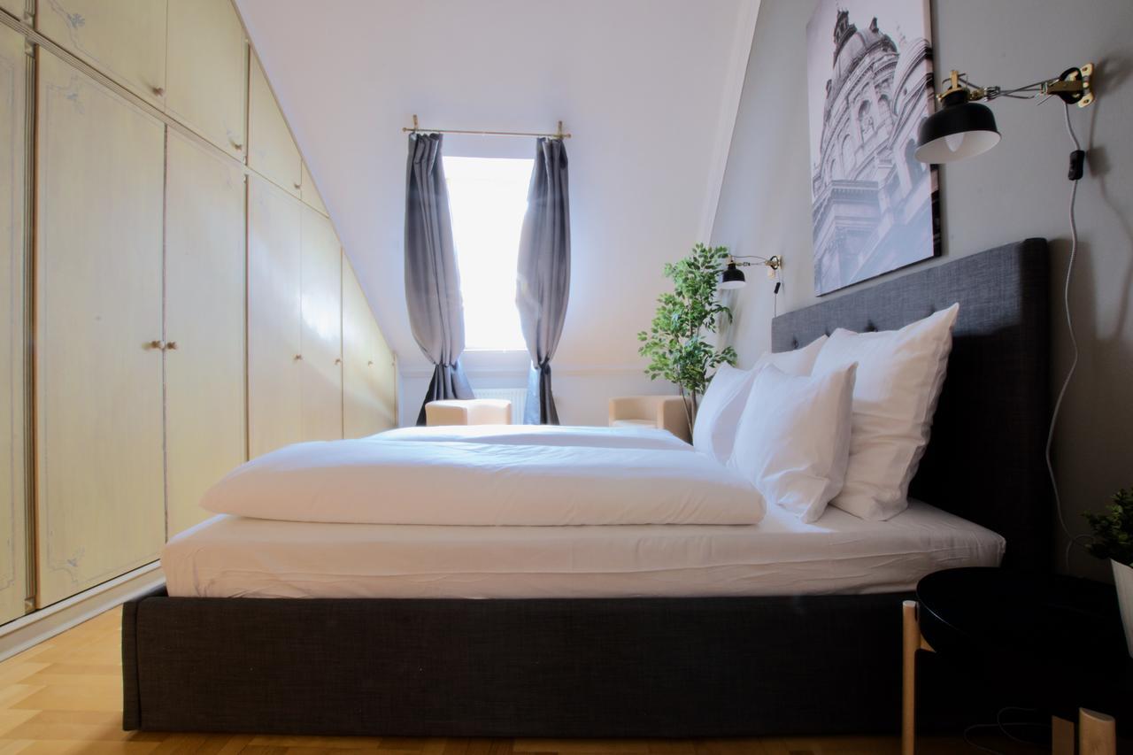 Standerd By Hi5 - Lovag Family Appartement *